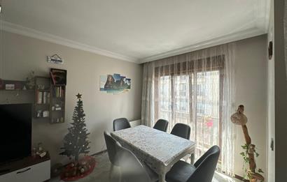 Ümraniye Armağan Evler'de Satılık 2+1 Balkonlu Daire