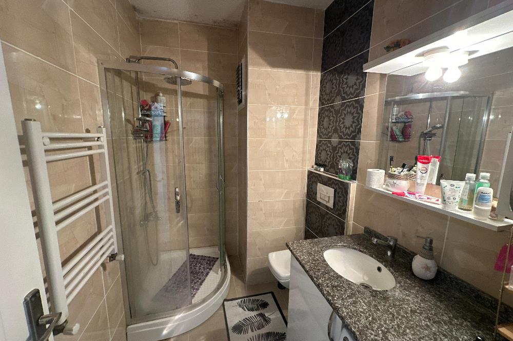 Ümraniye Armağan Evler'de Satılık 2+1 Balkonlu Daire