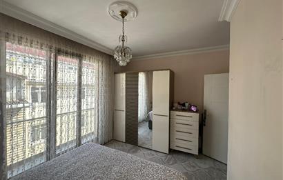 Ümraniye Armağan Evler'de Satılık 2+1 Balkonlu Daire