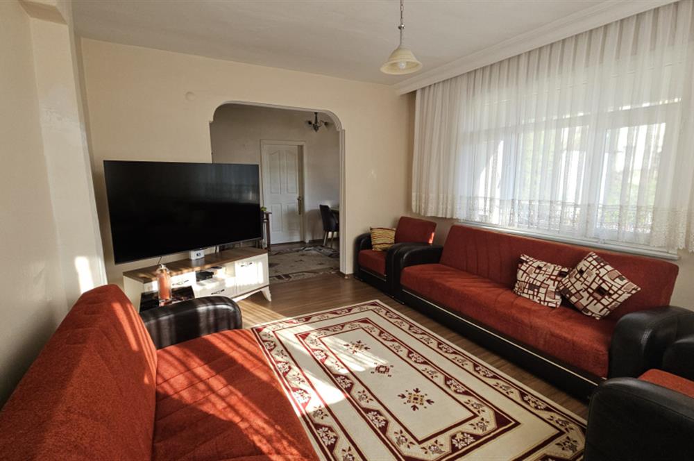 Maltepe Gülsuyu Mahallesi'nde Müstakil Evi Olan Satılık Arsa