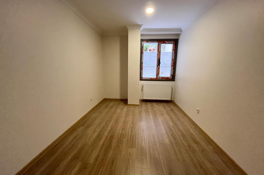 KÜÇÜKYALIDA SIFIR BİNADA TERASLI, AYRI MUTFAKLI LÜKS 2+1!