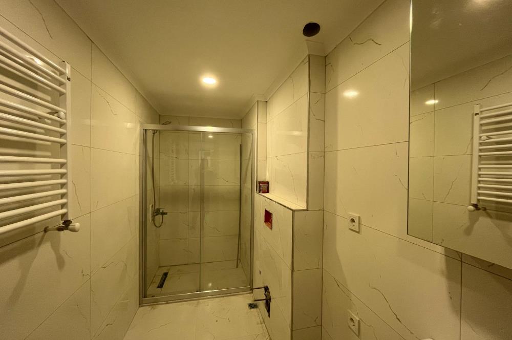 KÜÇÜKYALIDA SIFIR BİNADA TERASLI, AYRI MUTFAKLI LÜKS 2+1!