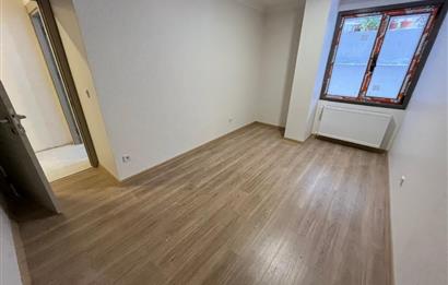 KÜÇÜKYALIDA SIFIR BİNADA TERASLI, AYRI MUTFAKLI LÜKS 2+1!