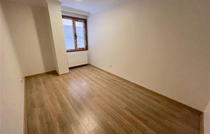 KÜÇÜKYALIDA SIFIR BİNADA TERASLI, AYRI MUTFAKLI LÜKS 2+1!