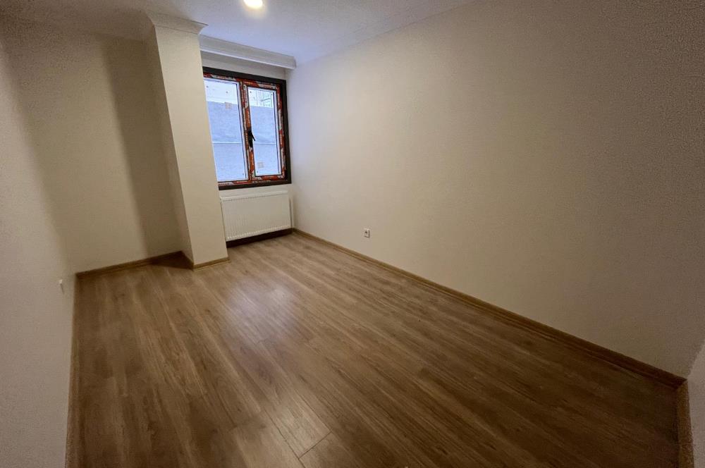 KÜÇÜKYALIDA SIFIR BİNADA TERASLI, AYRI MUTFAKLI LÜKS 2+1!