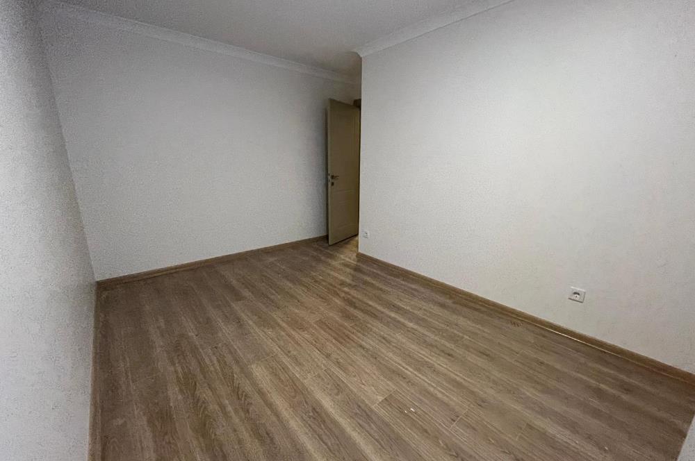 KÜÇÜKYALIDA SIFIR BİNADA TERASLI, AYRI MUTFAKLI LÜKS 2+1!