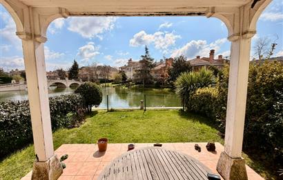 İSTANBUL İSTANBUL EVLERİ GÖL ÖNÜ 6+1 ŞEREFİYELİ TOWNHOUSE VİLLA