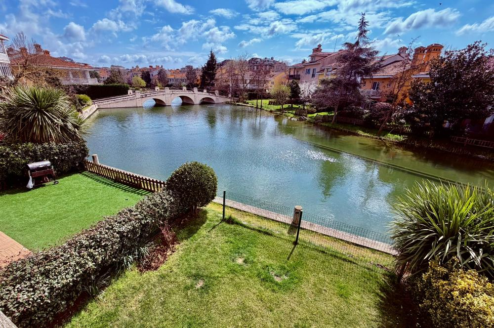 İSTANBUL İSTANBUL EVLERİ GÖL ÖNÜ 6+1 ŞEREFİYELİ TOWNHOUSE VİLLA