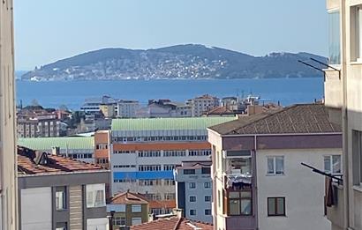 Maltepe Cevizlide Deniz Manzaralı, Geniş 3+1 Satılık Daire