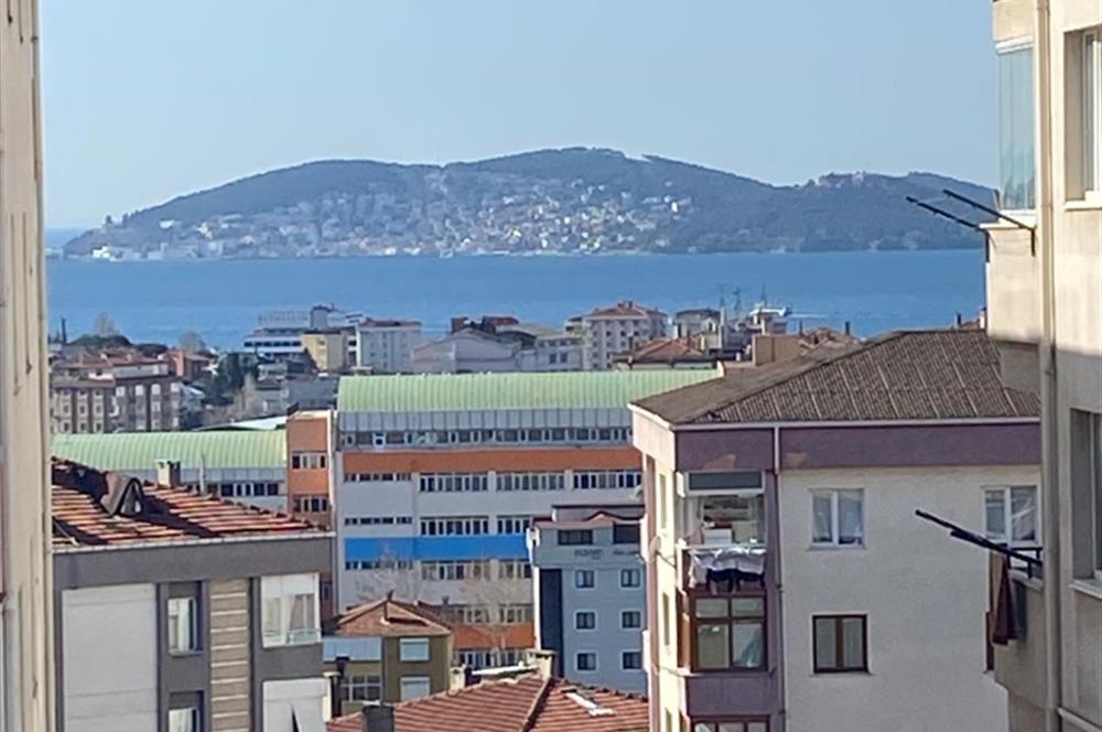 Maltepe Cevizlide Deniz Manzaralı, Geniş 3+1 Satılık Daire