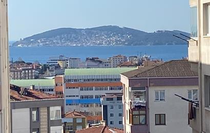 Maltepe Cevizlide Deniz Manzaralı, Geniş 3+1 Satılık Daire
