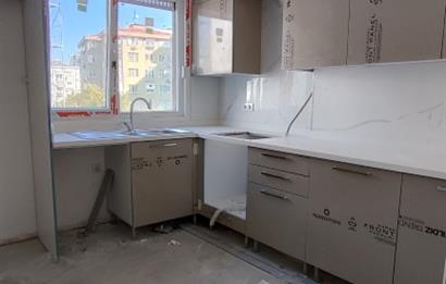 ERENKÖY DE KLİMALI GİYİNME ODALI HAVUZ GÖREN GÜNEY SIFIR 3+1