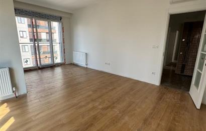 ERENKÖY DE BALKONLU KLİMALI ANKASTRE BEYAZ EŞYALI SIFIR 2+1