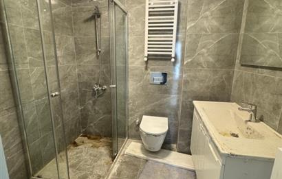 ERENKÖY DE BALKONLU KLİMALI ANKASTRE BEYAZ EŞYALI SIFIR 2+1