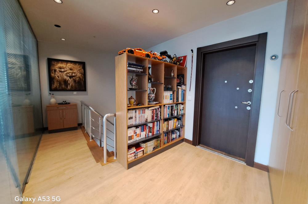 Dumankaya İkon Prestijli 5+1 Dubleks Şehrin Üstünde Bir Yaşam