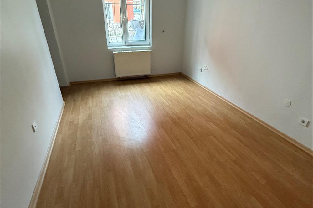 ORAN 2 PARSEL AÇIK HAVA SİTESİNDE BAHÇE KULLANIMLI KİRALIK 3+1 DAİRE