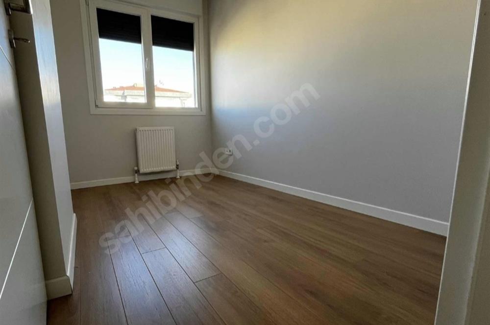 BOSTANCI DA SATILIK E5'E METROYA YAKIN BALKONLU SIFIR GÜNEY 3+1