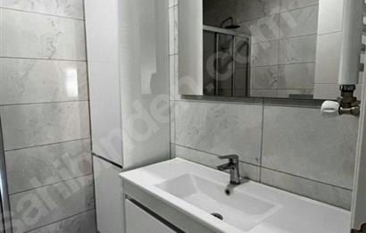 BOSTANCI DA SATILIK E5'E METROYA YAKIN BALKONLU SIFIR GÜNEY 3+1