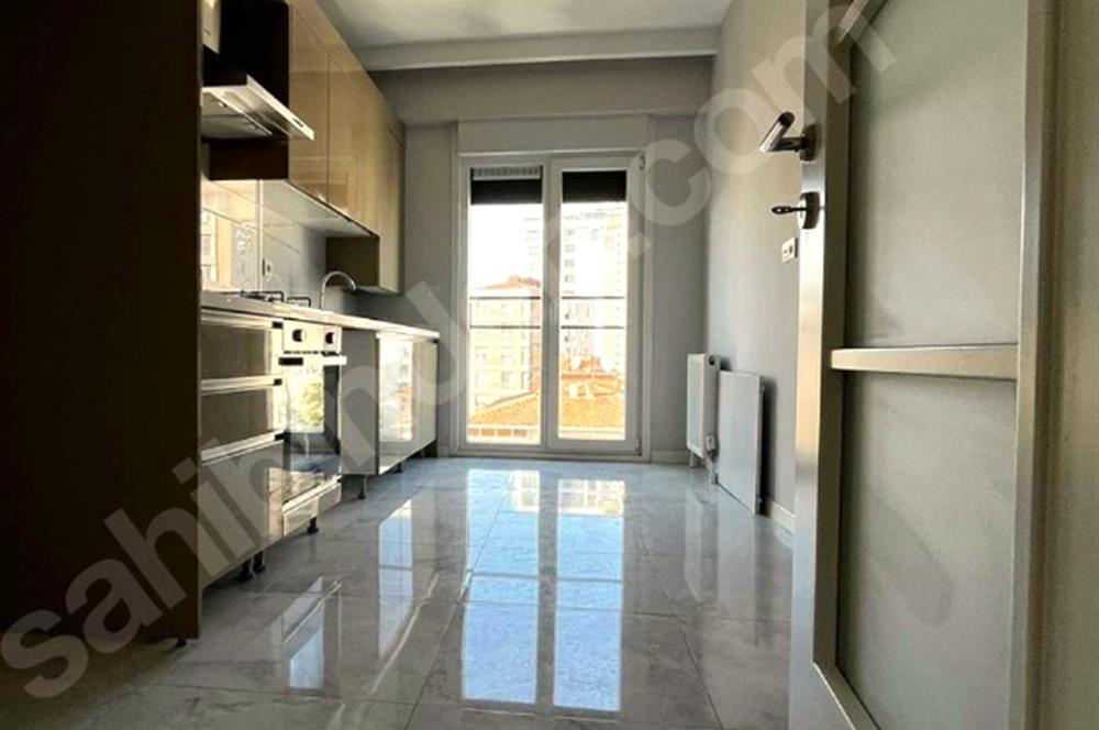 BOSTANCI DA SATILIK E5'E METROYA YAKIN BALKONLU SIFIR GÜNEY 3+1