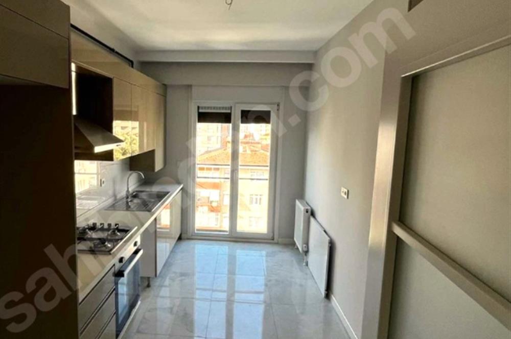 BOSTANCI DA SATILIK E5'E METROYA YAKIN BALKONLU SIFIR GÜNEY 3+1
