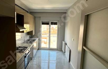 BOSTANCI DA SATILIK E5'E METROYA YAKIN BALKONLU SIFIR GÜNEY 3+1