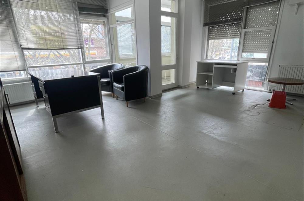 Bağdat Caddesi'ne Cepheli Kiralık 3+1 Geniş Ofis/İş Yeri (150m²)