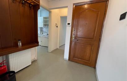 Bağdat Caddesi'nde 3+1, 130m² Geniş Otoparklı İş Yerine/Konuta