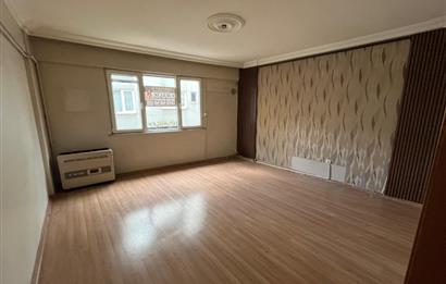 KADIKÖY HASANPAŞADA MERKEZİ VE NEZİH KONUMDA KİRALIK