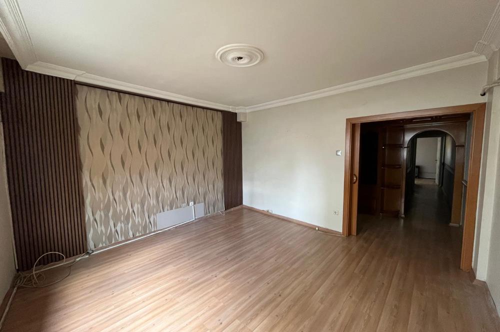 KADIKÖY HASANPAŞADA MERKEZİ VE NEZİH KONUMDA KİRALIK