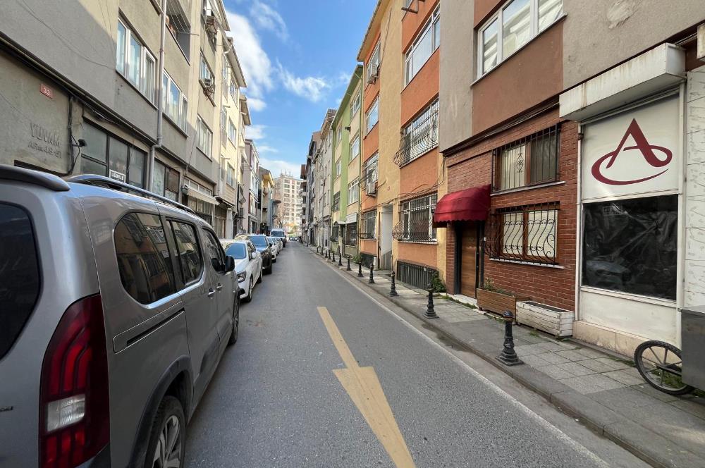 KADIKÖY HASANPAŞADA MERKEZİ VE NEZİH KONUMDA KİRALIK