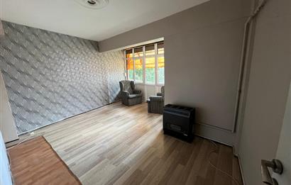 KADIKÖY HASANPAŞADA MERKEZİ VE NEZİH KONUMDA KİRALIK