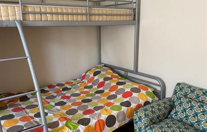 SELİMPAŞA SİTE İÇERİSNDE GENİŞ VE FERAH FULL EŞYALI