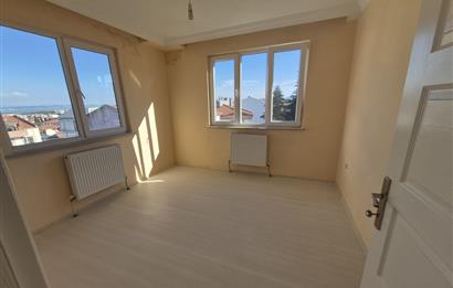 Altıeylül Yıldız Mahallesinde Kiralık 2+1 Merkezi Daire