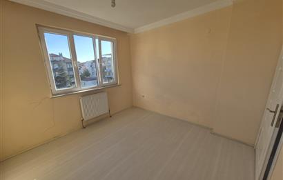 Altıeylül Yıldız Mahallesinde Kiralık 2+1 Merkezi Daire