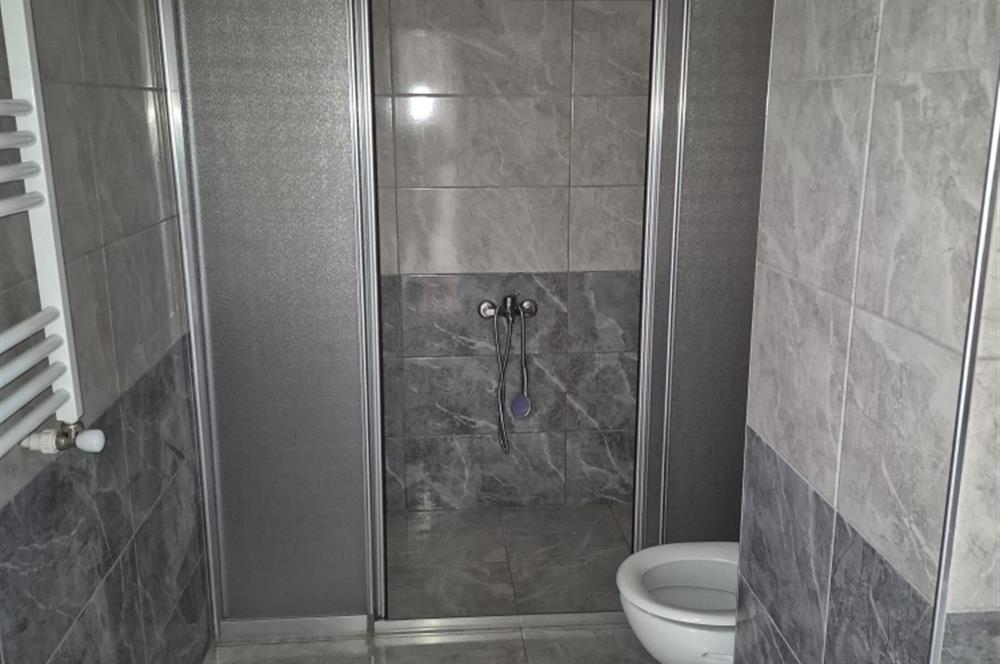 Altıeylül Yıldız Mahallesinde Kiralık 2+1 Merkezi Daire