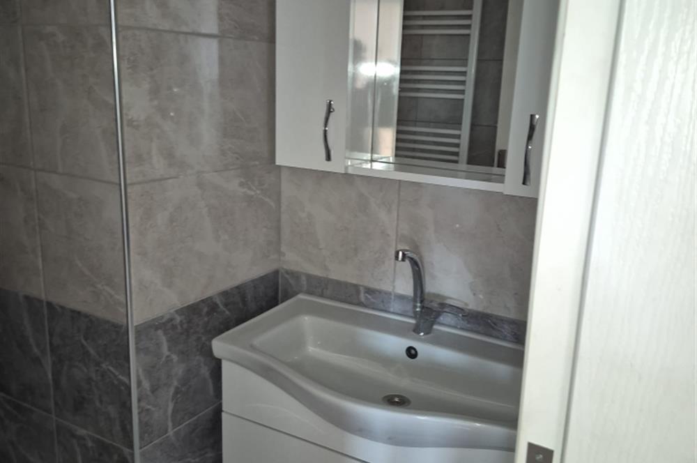 Altıeylül Yıldız Mahallesinde Kiralık 2+1 Merkezi Daire