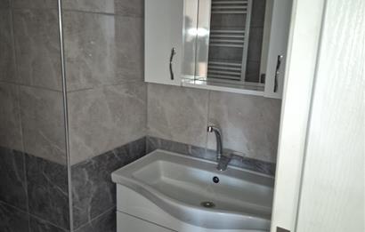 Altıeylül Yıldız Mahallesinde Kiralık 2+1 Merkezi Daire