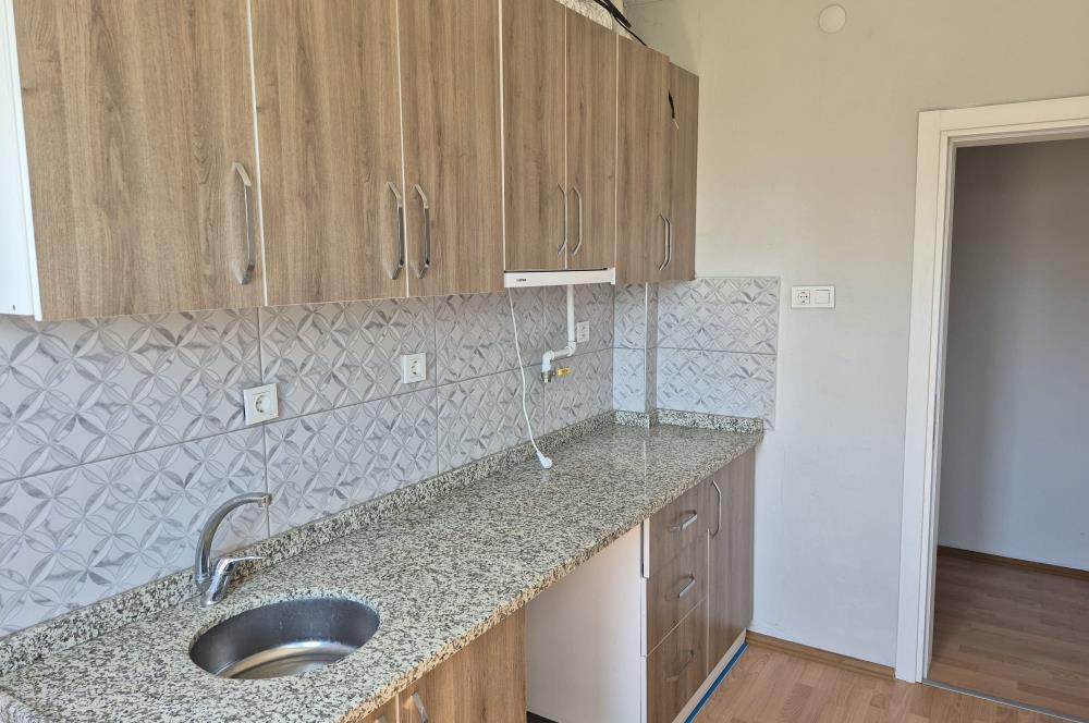 Altıeylül Yıldız Mahallesinde Kiralık 2+1 Merkezi Daire