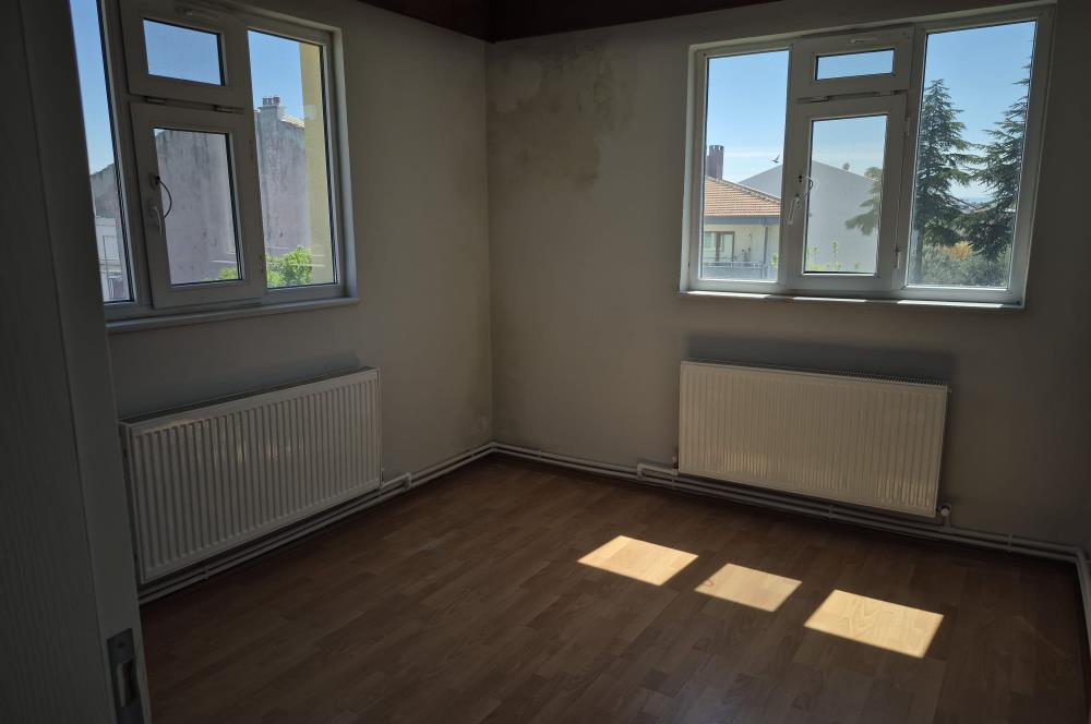 Altıeylül Yıldız Mahallesinde Kiralık 2+1 Merkezi Daire