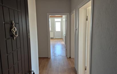 Altıeylül Yıldız Mahallesinde Kiralık 2+1 Merkezi Daire