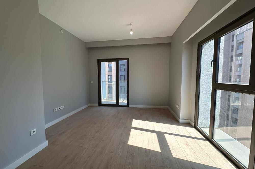 C21 ROOF'DAN YENİ FİKİRTEPE 16. ETAP B BLOK 1+1 KİRALIK