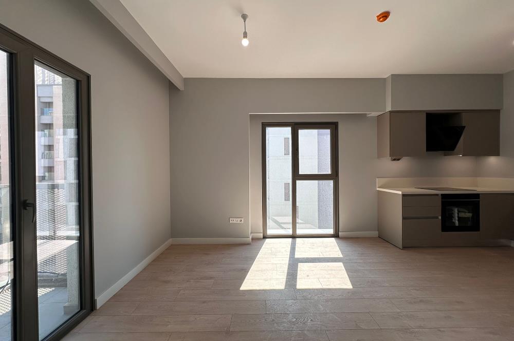 C21 ROOF'DAN YENİ FİKİRTEPE 16. ETAP B BLOK 1+1 KİRALIK