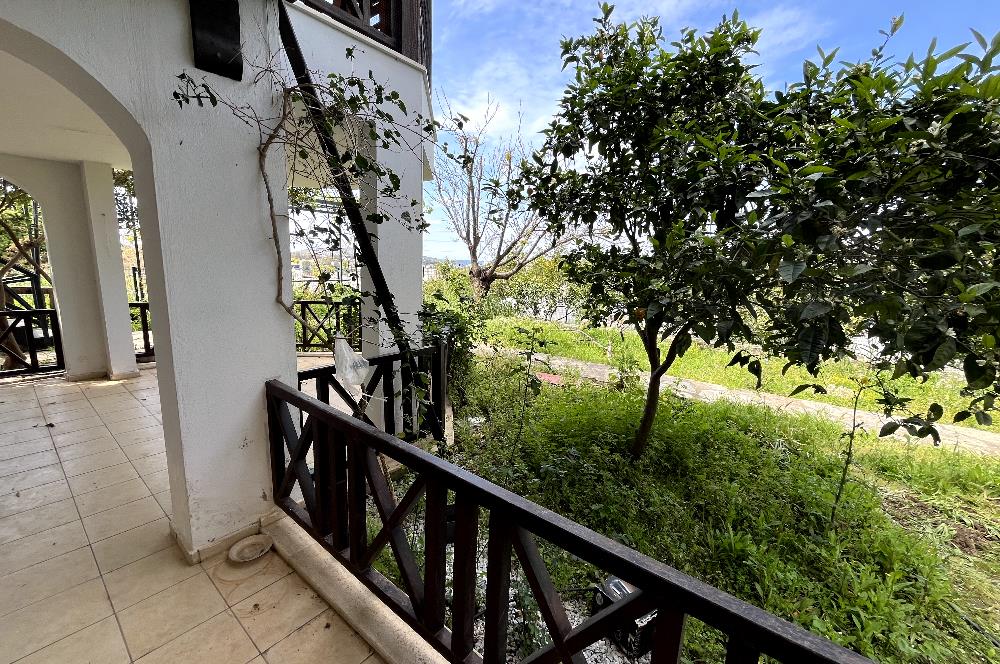 YALIKAVAK’TA DENİZ MANZARALI 2+1 BAHÇE KATI – MERKEZİ KONUM