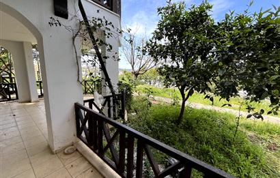 YALIKAVAK’TA DENİZ MANZARALI 2+1 BAHÇE KATI – MERKEZİ KONUM