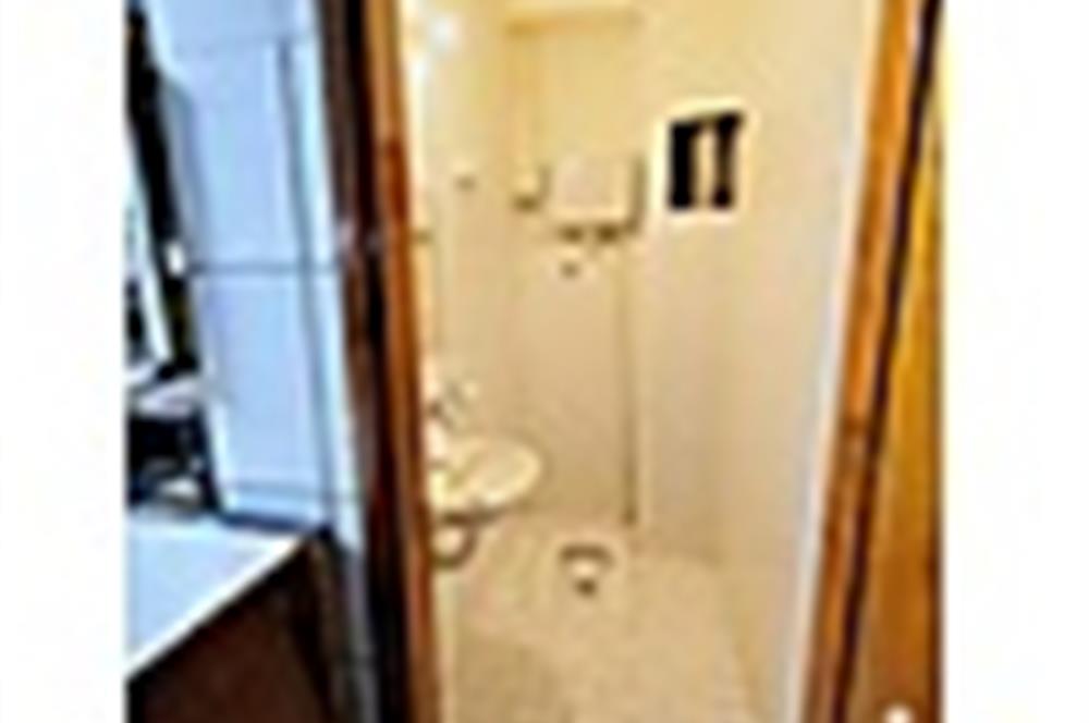 Antalya Dokuma'da Satılık Köşe Başı Dükkan CADDE CEPHELİ