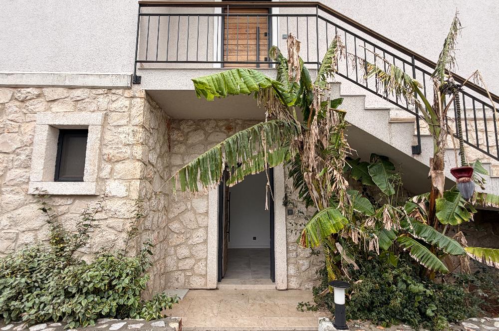 Yalıçiftlik Butik Site İçerisinde Bahçeli Kiralık 3+1 Daire