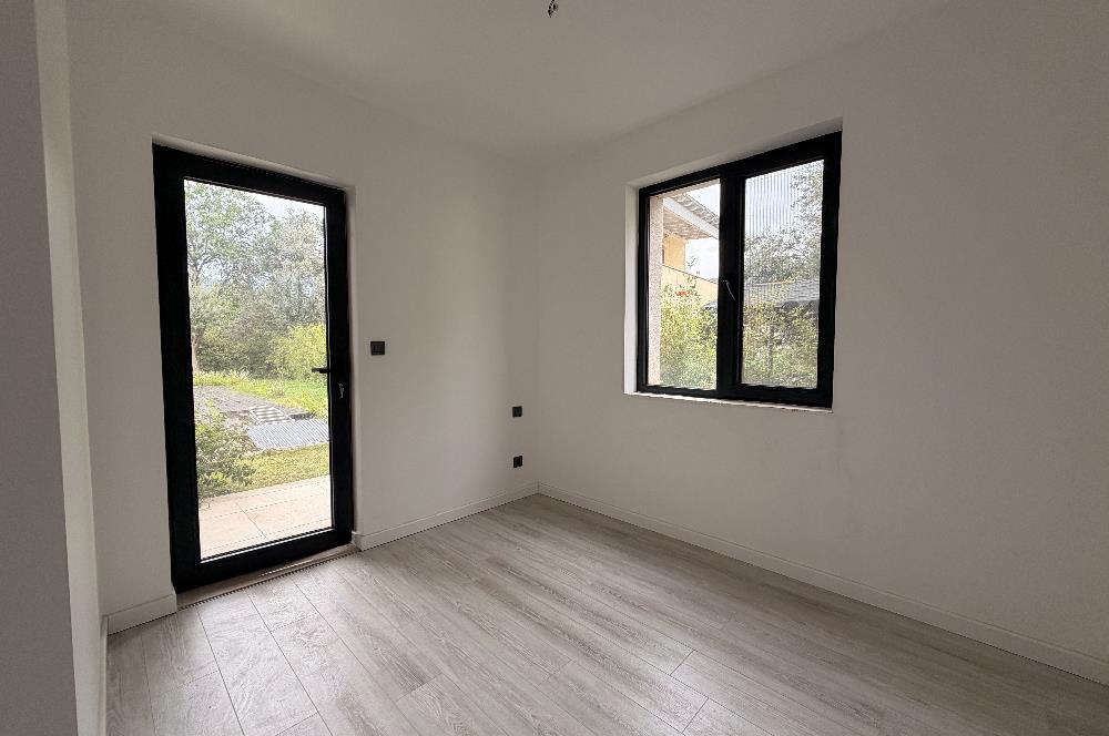 Yalıçiftlik Butik Site İçerisinde Bahçeli Kiralık 3+1 Daire