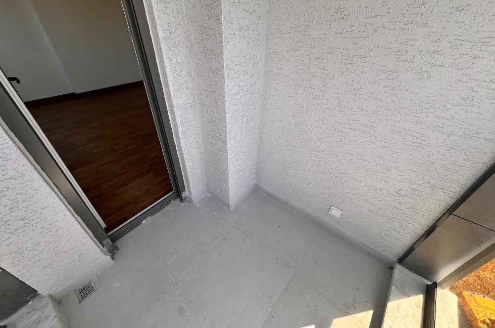 Ethem Efendi Caddesi Satılık 3+1 Özel Ada Mutfaklı Balkonlu