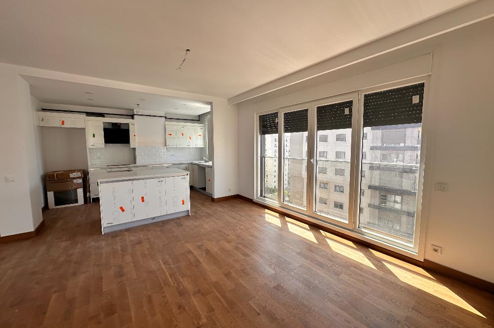 Ethem Efendi Caddesi Satılık 3+1 Özel Ada Mutfaklı Balkonlu