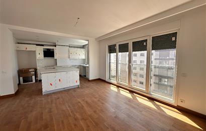 Ethem Efendi Caddesi Satılık 3+1 Özel Ada Mutfaklı Balkonlu